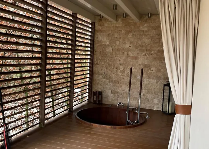 レーバース プフルク ホテル 3*