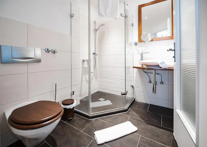 レーバース プフルク 3*