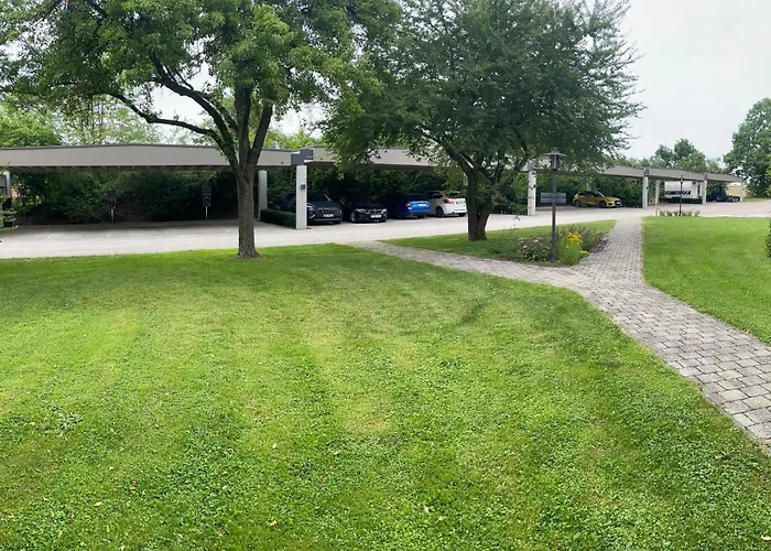 レーバース プフルク 3*