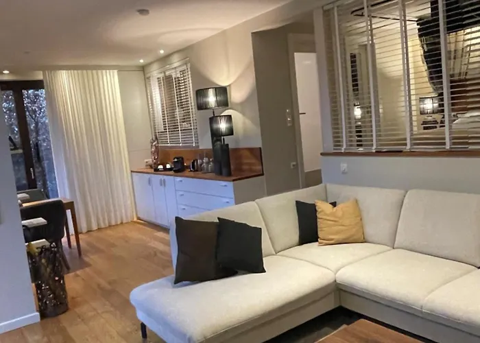 ホテル レーバース プフルク